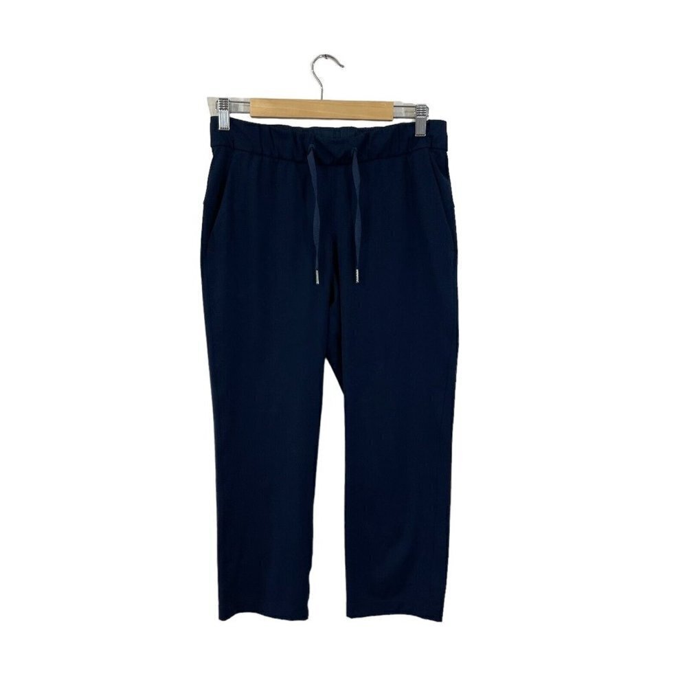 Lululemon 6 Pants Navy Blue Capri Pants Elastic Waist Stretch Womens
